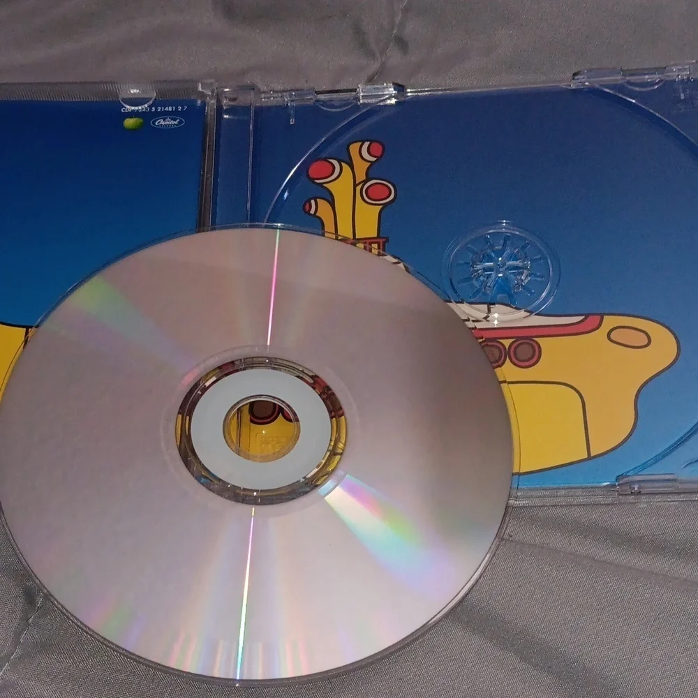 The Beatles CD yellow submarine  CD the Beatles - Picture 6 of 6